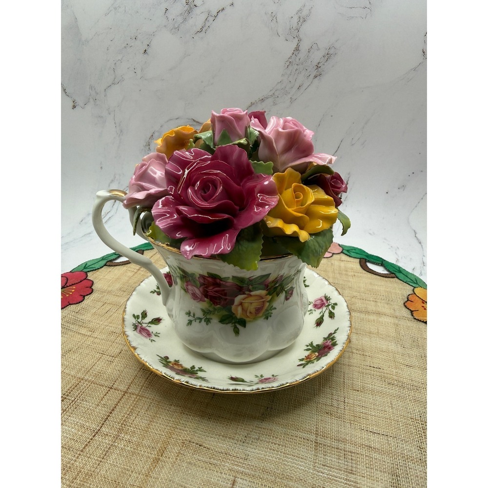 Royal Albert Old Country Roses Musical Teacup Figurine Floral 5in WORKING